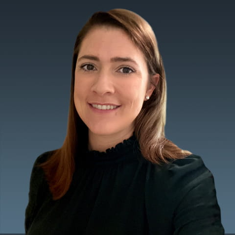 Laura Kobes headshot